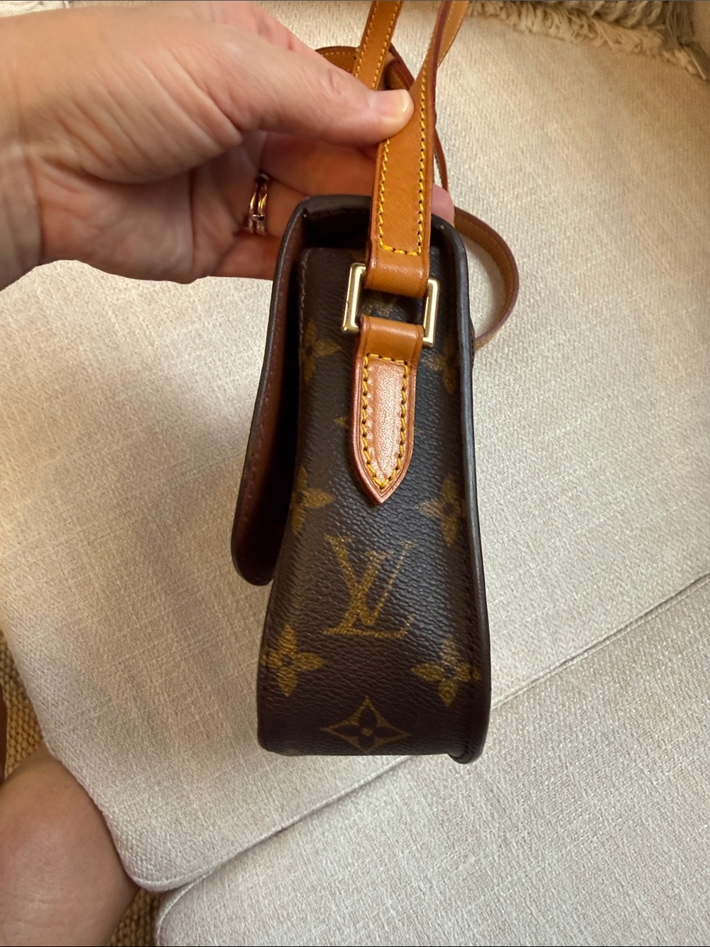 Authentic Louis Vuitton St. Cloud PM - Picture 6 of 17